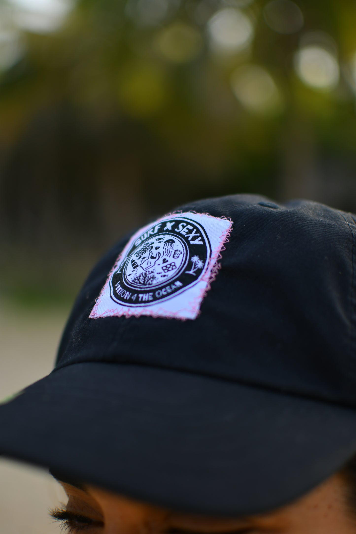 Surf Sexy Recycelt Cap / Black and Pink